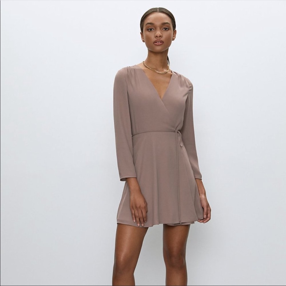 Aritzia Babaton Optima Wrap Dress